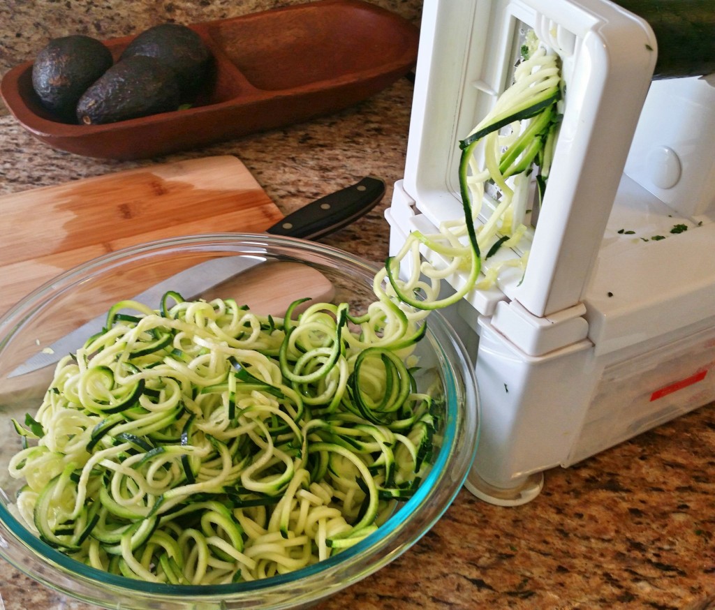 Creamy Avocado Pesto + Zucchini Noodles | Clovers & Kale | Zoodles